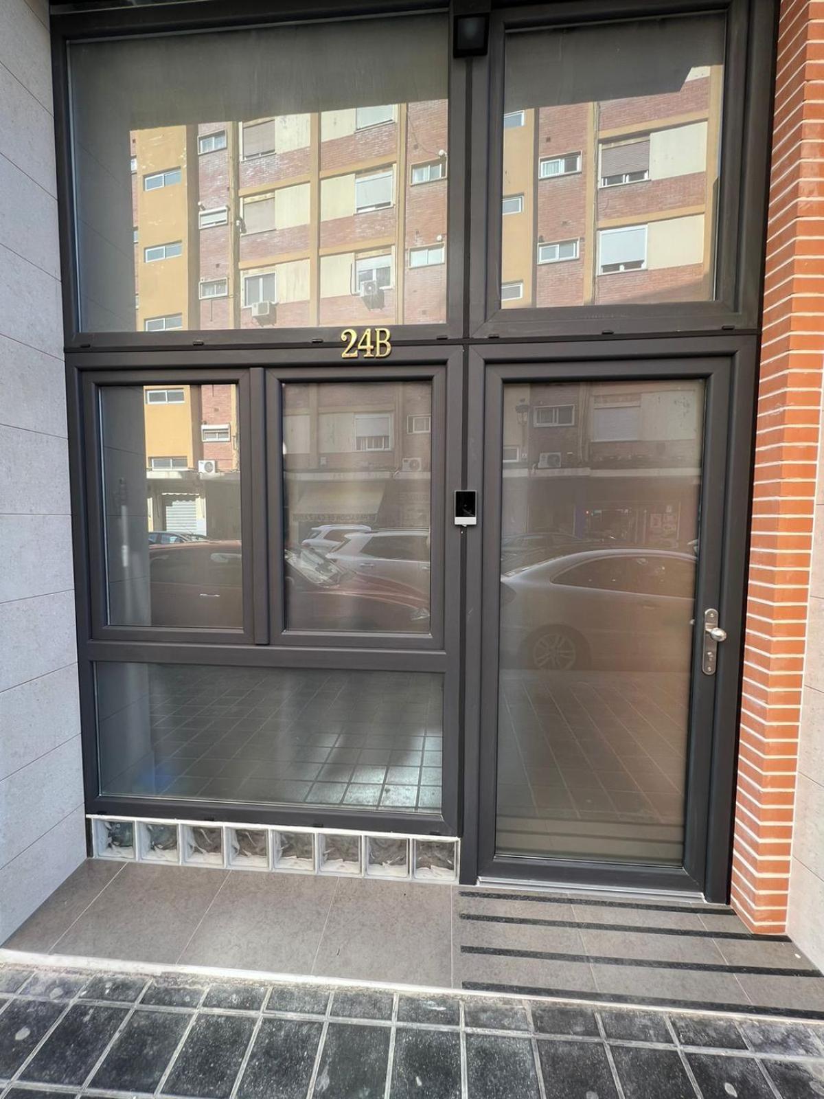 Aparthotel Carcaixent 24 Walencja Zewnętrze zdjęcie